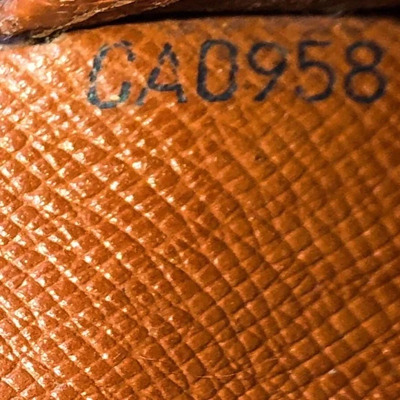 LOUIS VUITTON LV Monogram Porte Monnaie Viennois Bifold Kisslock Wallet AUTH - Picture 10 of 16